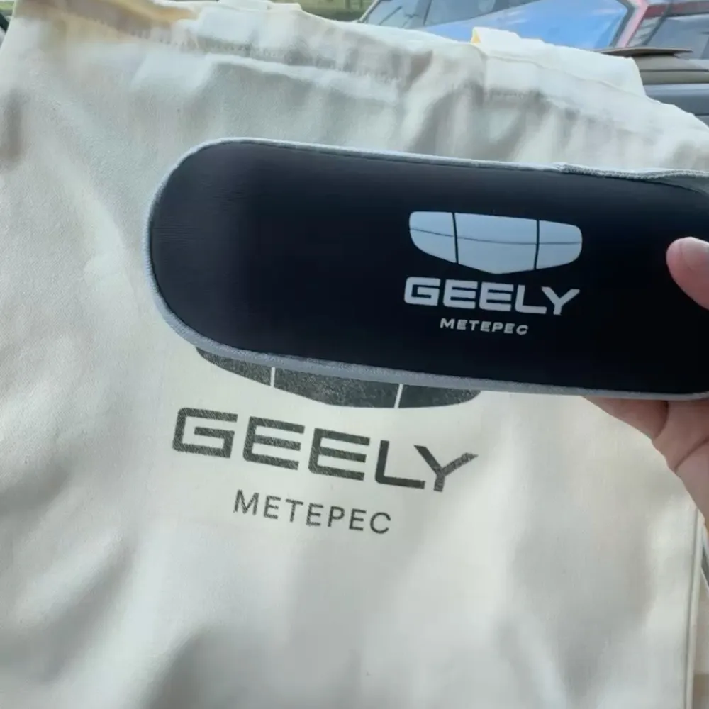 Artículo promocional personalizado con la identidad de Geely Metepec
